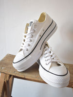 Charger l'image dans la galerie, Converses