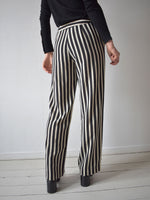 Charger l'image dans la galerie, Buren