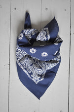 Charger l&#39;image dans la galerie, Carré
