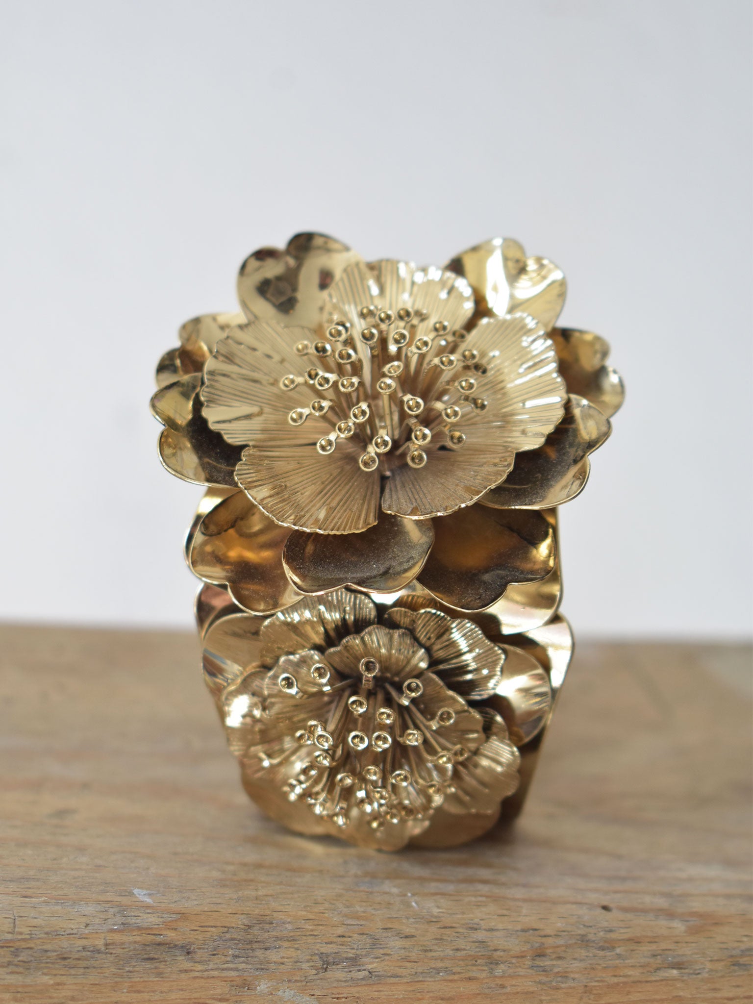 Blomma
